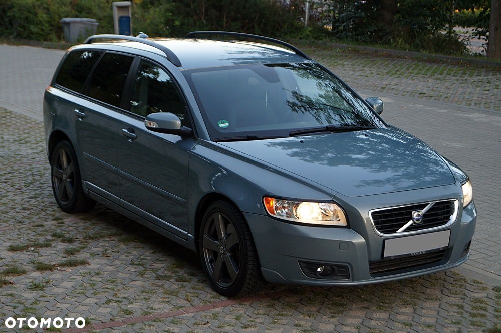 Volvo V50 D5 Momentum - 15