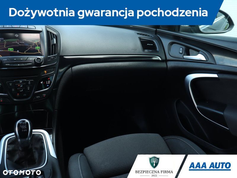 Opel Insignia - 10