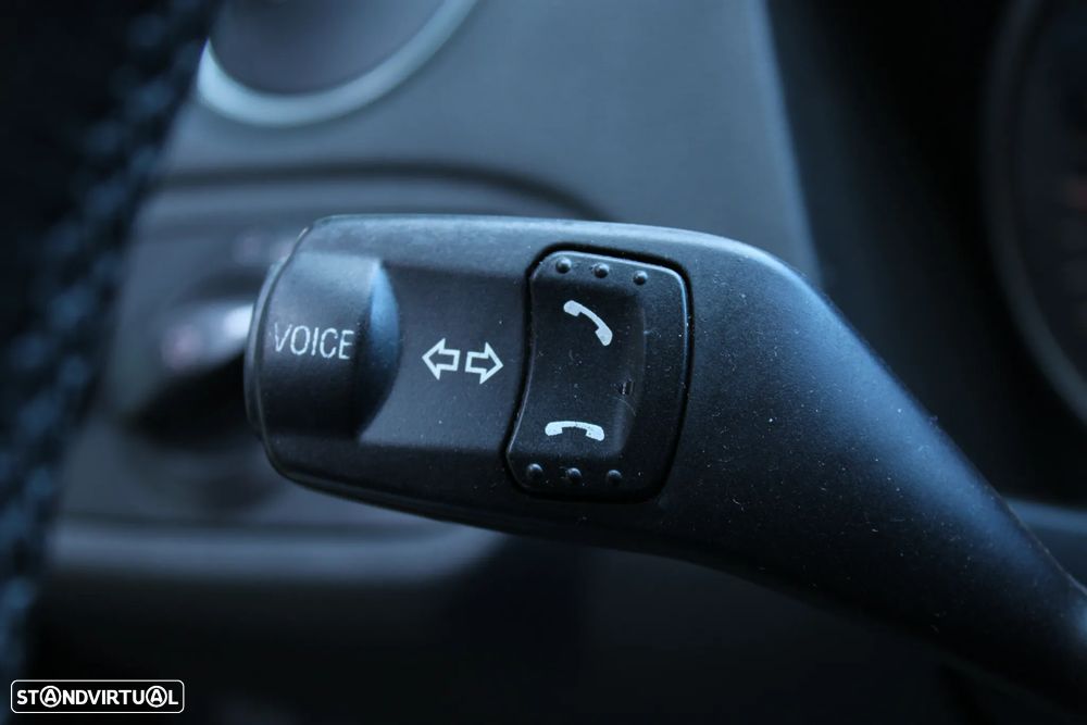 Ford S-Max 1.8 TDCi Titanium 7L - 21