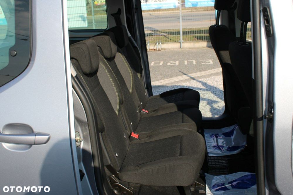 Peugeot Rifter - 26