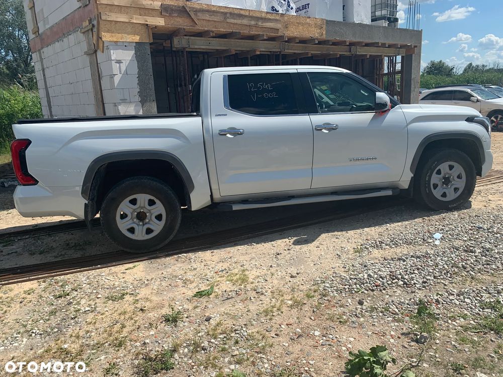 Toyota Tundra - 5