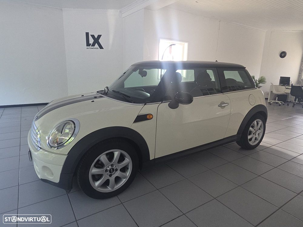 MINI 3 Portas Cooper D - 3