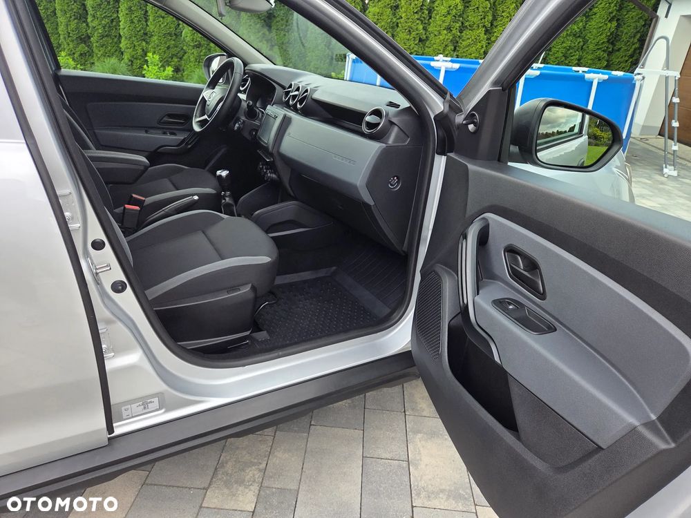 Dacia Duster 1.6 SCe Laureate S&S - 27