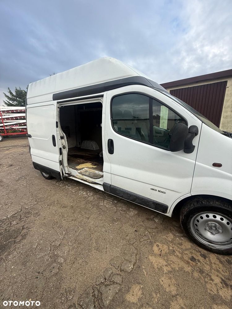 Renault Trafic - 4