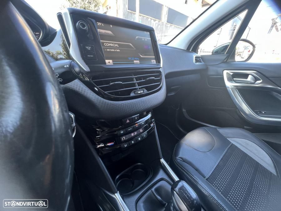 Peugeot 2008 1.6 e-HDi Allure - 34