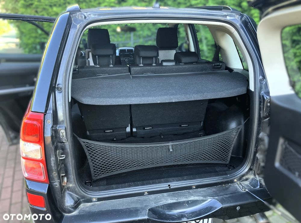 Suzuki Grand Vitara 1.9 DDiS Comfort - 12