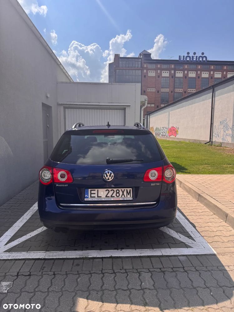 Volkswagen Passat 2.0 TDI DPF DSG 4Motion Comfortline - 19