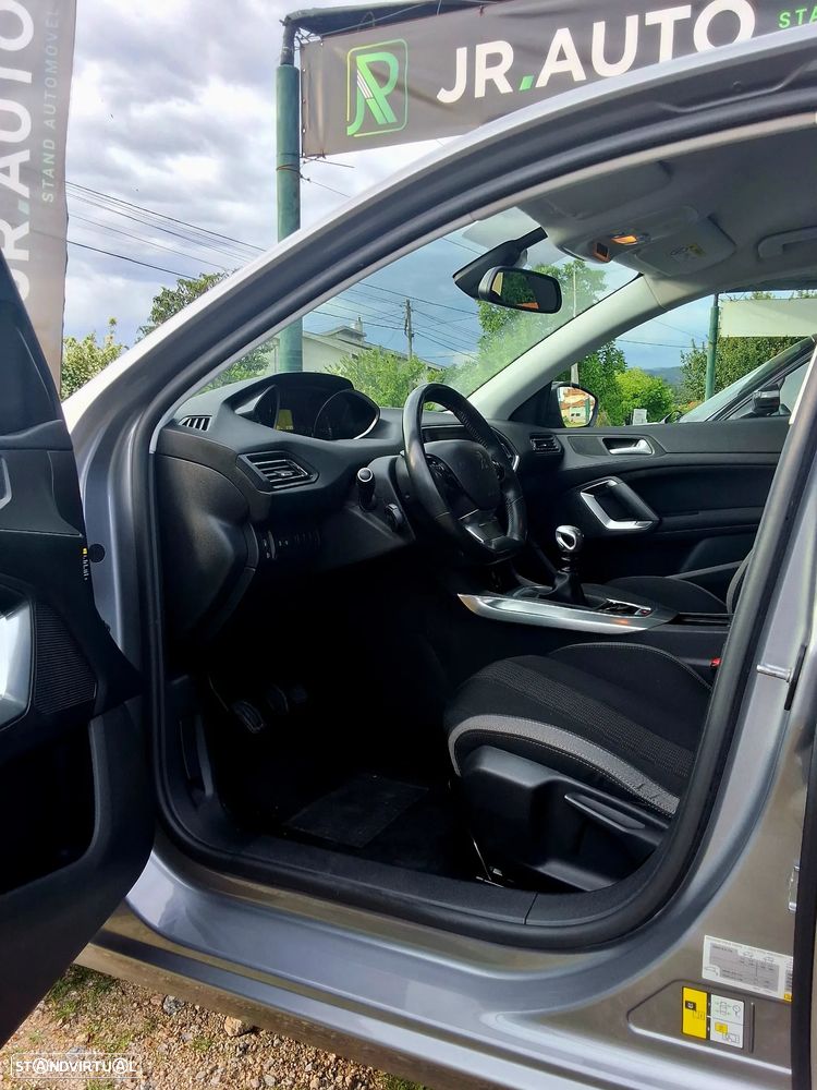 Peugeot 308 130 e-THP Stop & Start Active - 8