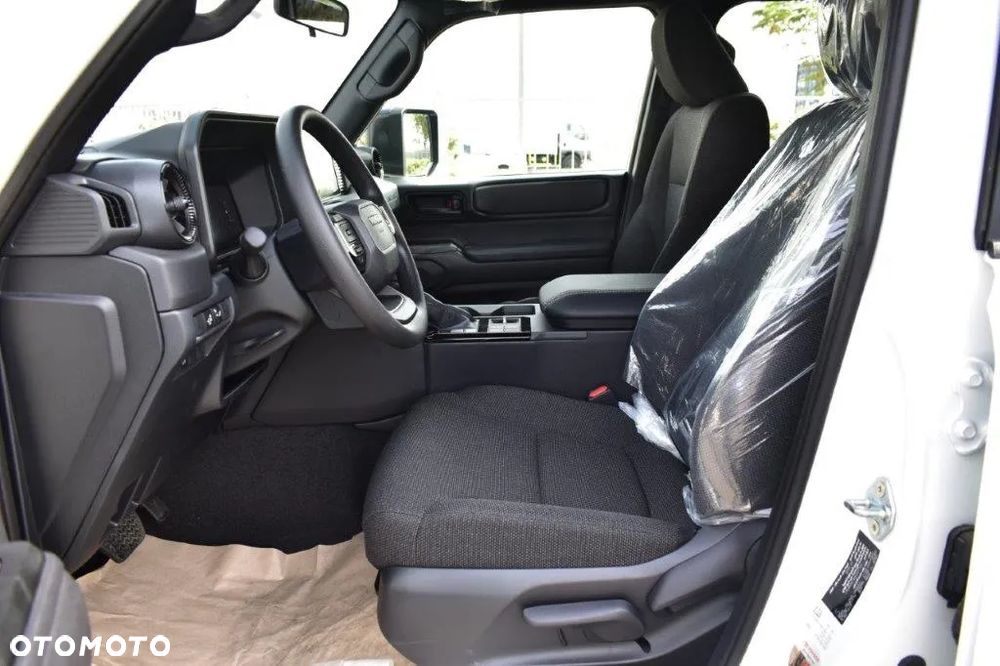 Toyota Land Cruiser - 3