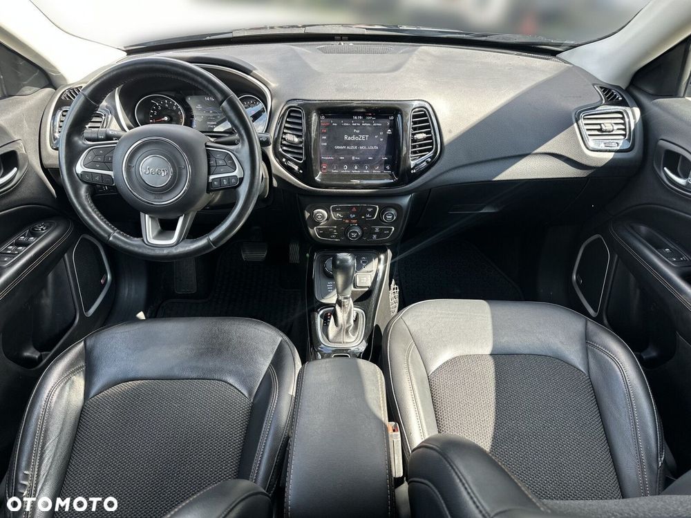 Jeep Compass - 12