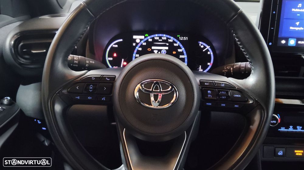 Toyota Yaris Cross 1.5 HDF Square Collection AWD - 14