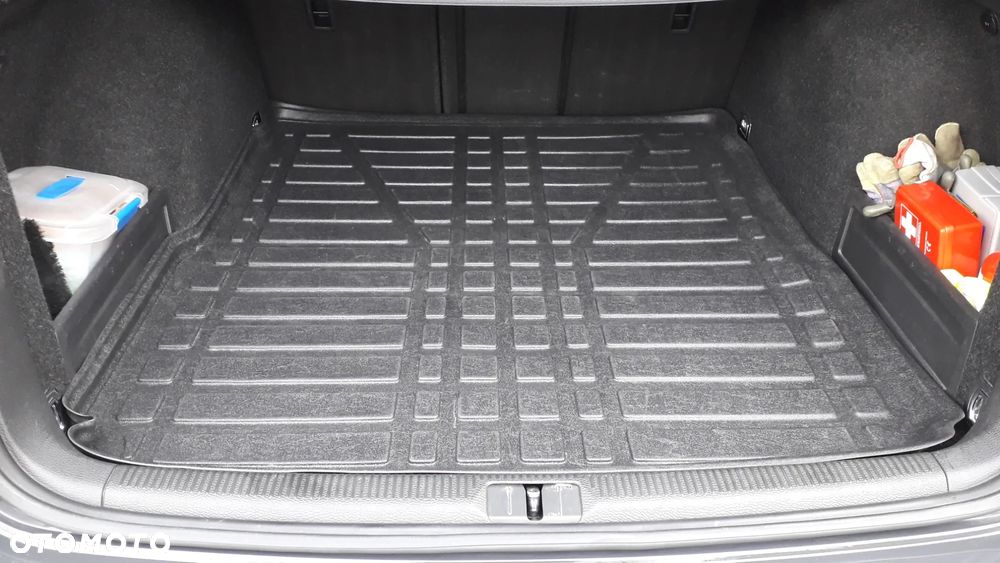 Volkswagen Passat 2.0 TDI DSG BlueMotion Technology Comfortline - 21