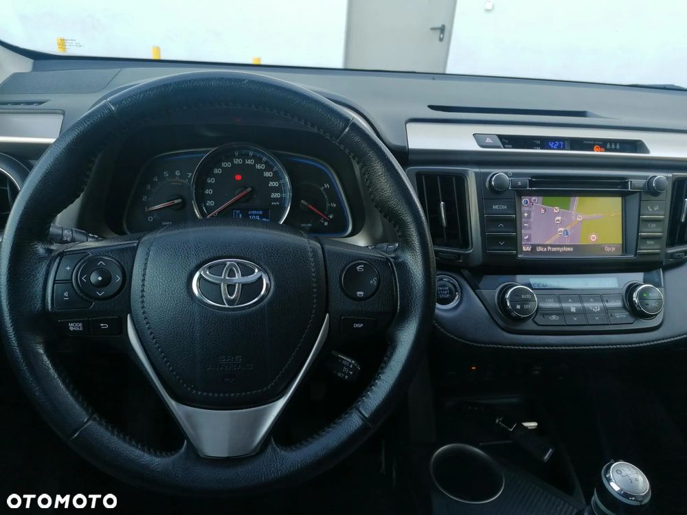 Toyota RAV4 2.2 D-4D Prestige - 17