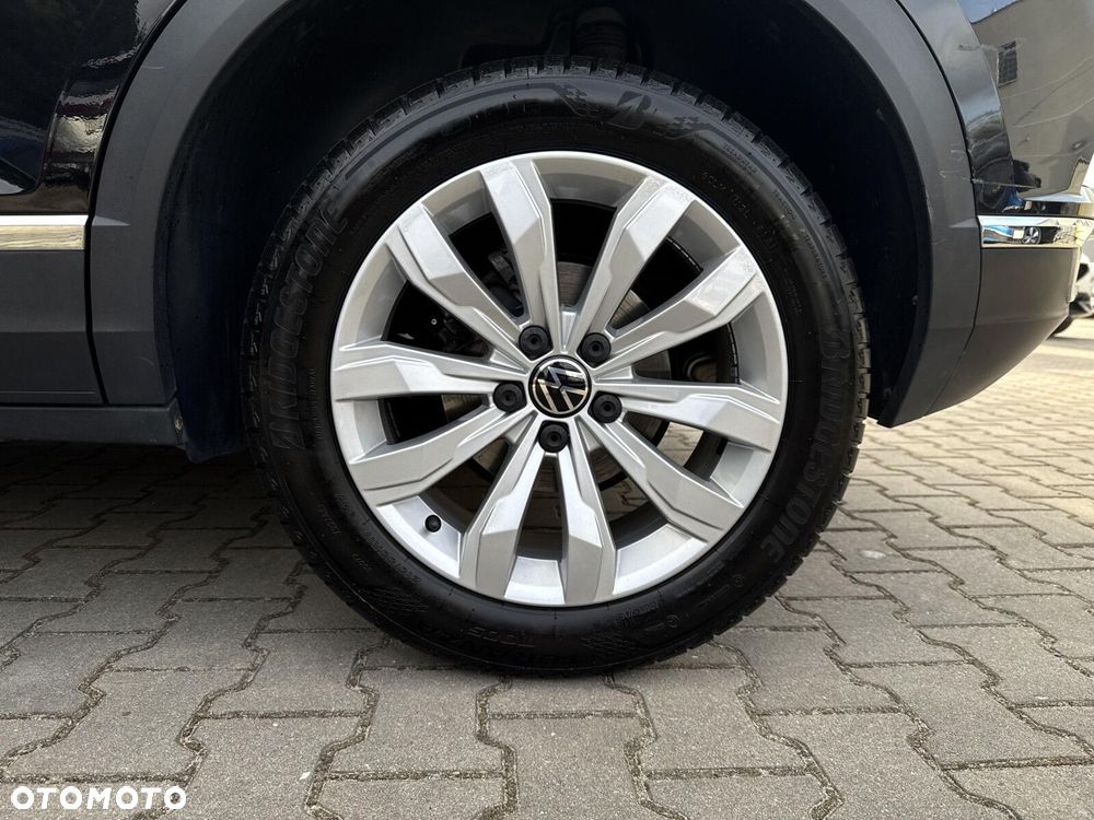 Volkswagen T-Roc - 35