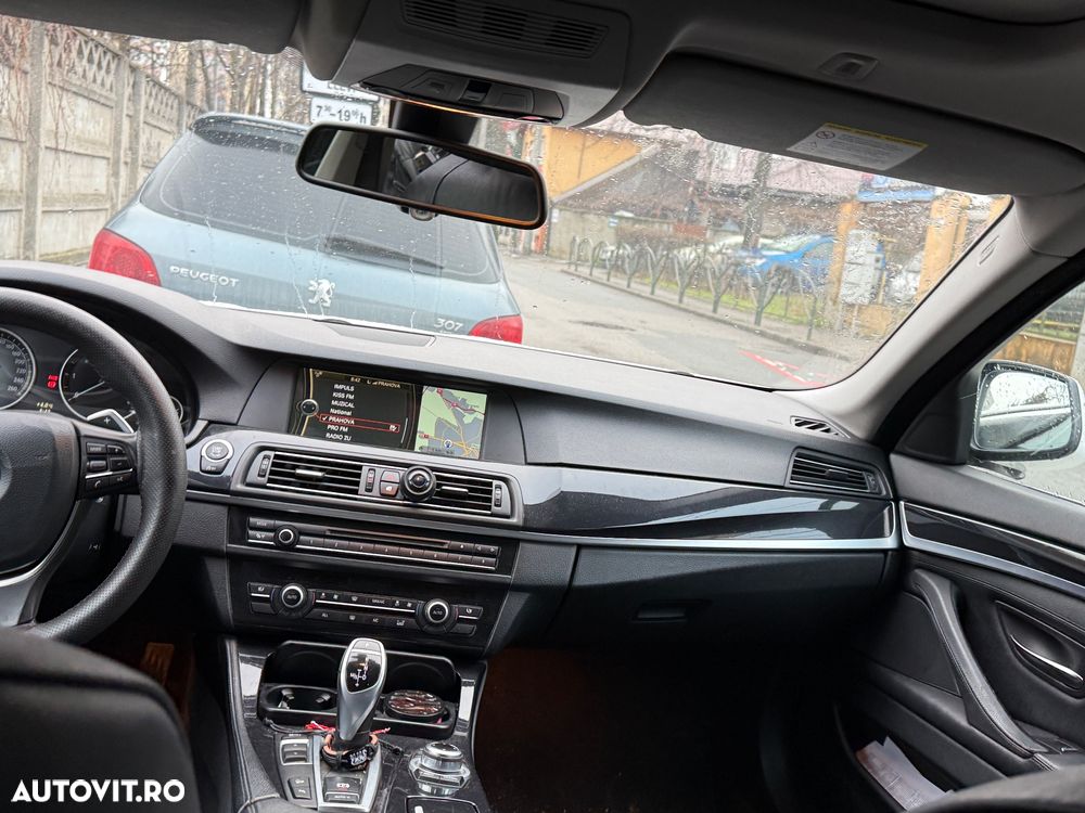 BMW Seria 5 525d xDrive Aut. - 3