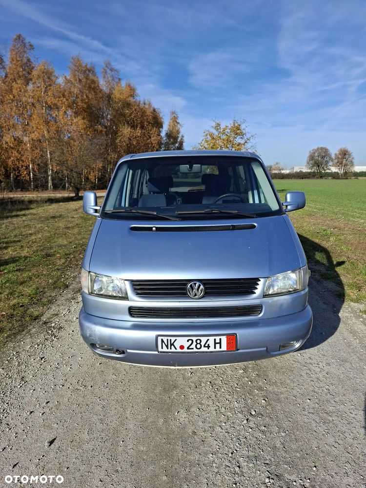 Volkswagen Transporter - 2