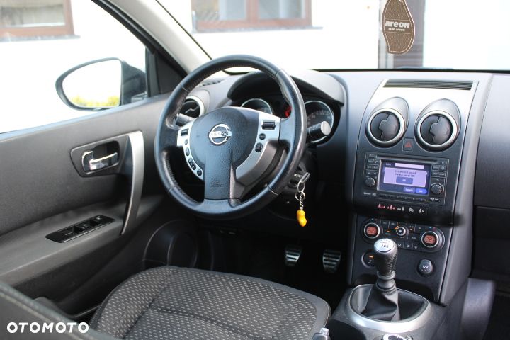 Nissan Qashqai 2.0 4x4 Tekna - 23
