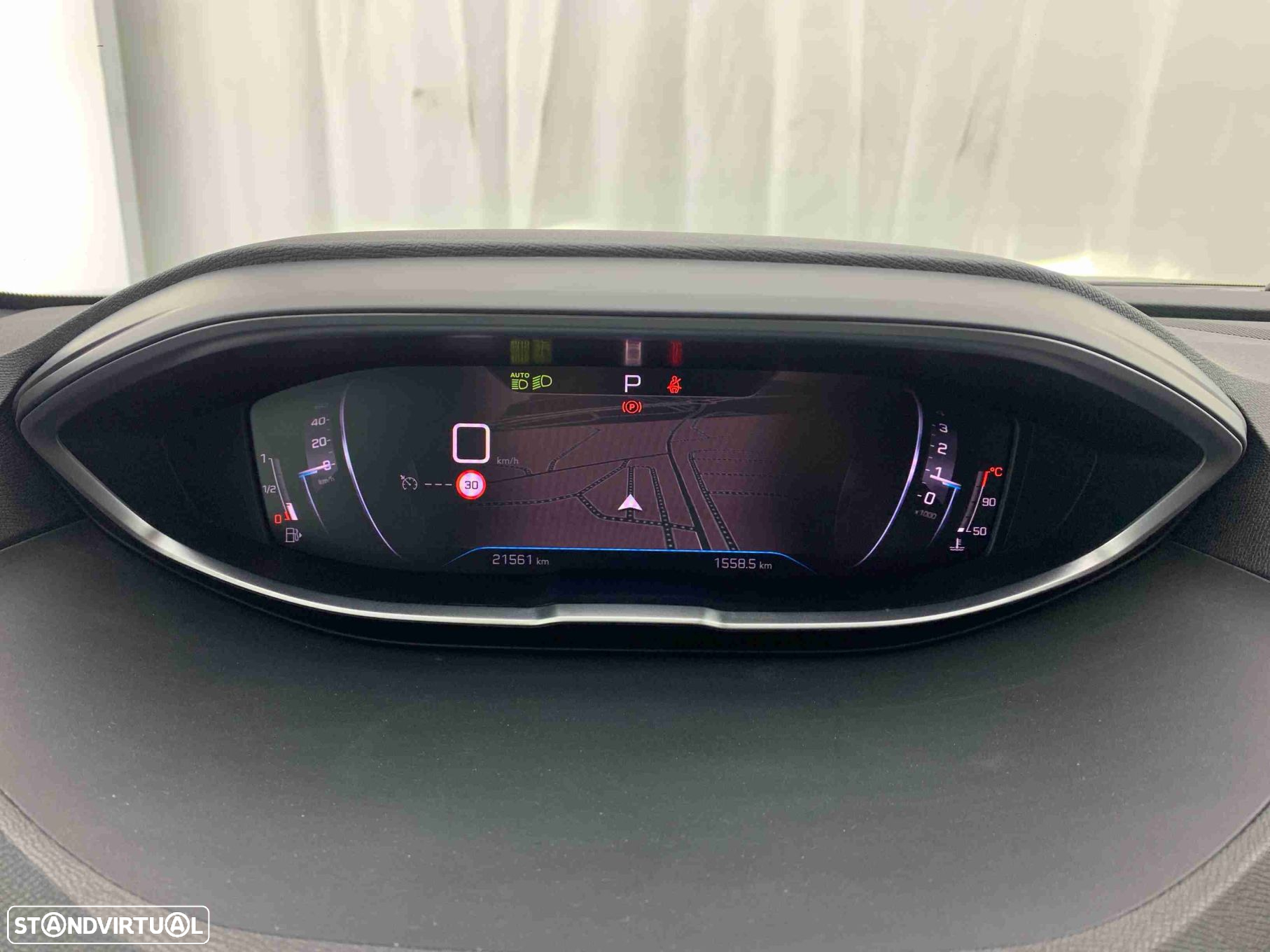 Peugeot 3008 1.5 BlueHDi Allure Pack EAT8 - 8