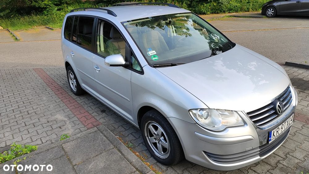 Volkswagen Touran 1.6 Trendline - 1