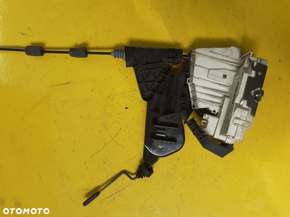 MERCEDES W169 W245 W164 ZAMEK DRZWI MERCEDES PRAWY TYŁ 1697302235