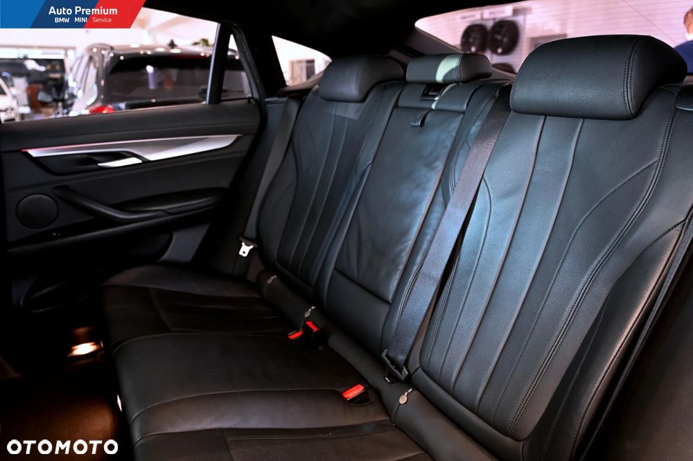 BMW X6 xDrive40d - 16