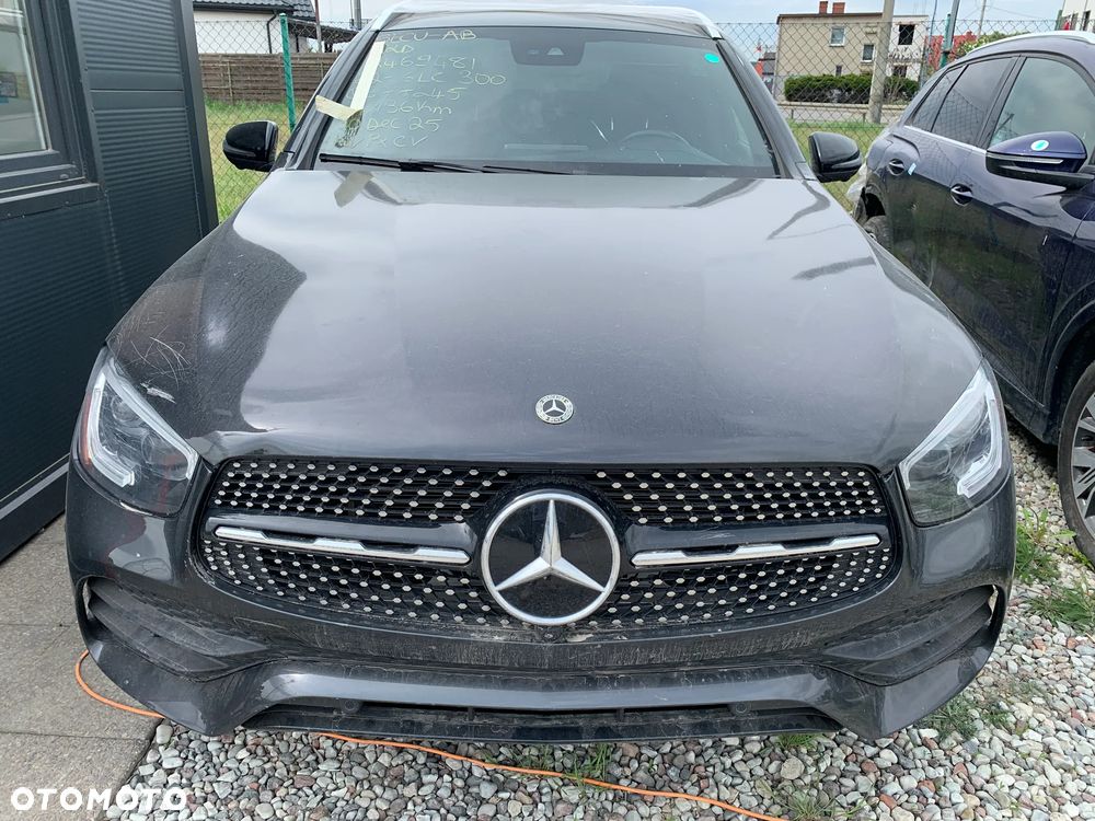 Mercedes-Benz GLC 300 4Matic 9G-TRONIC Edition Avantgarde - 1