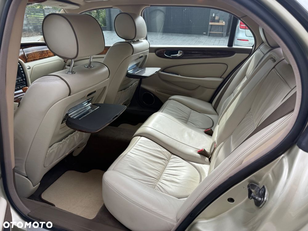 Jaguar XJ XJ8 4.2 Executive Last Edition - 11