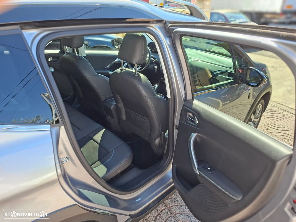 Peugeot 2008 1.2 PureTech Crossway - 24