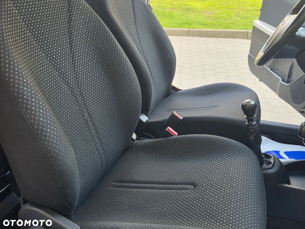 Toyota Yaris 1.33 VVT-i Executive - 29