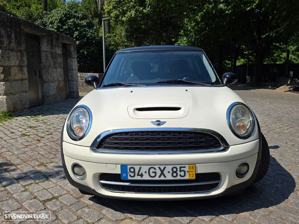 MINI 3 Portas Cooper D - 3