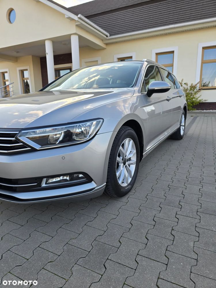 Volkswagen Passat Variant 1.6 TDI SCR DSG Comfortline - 8