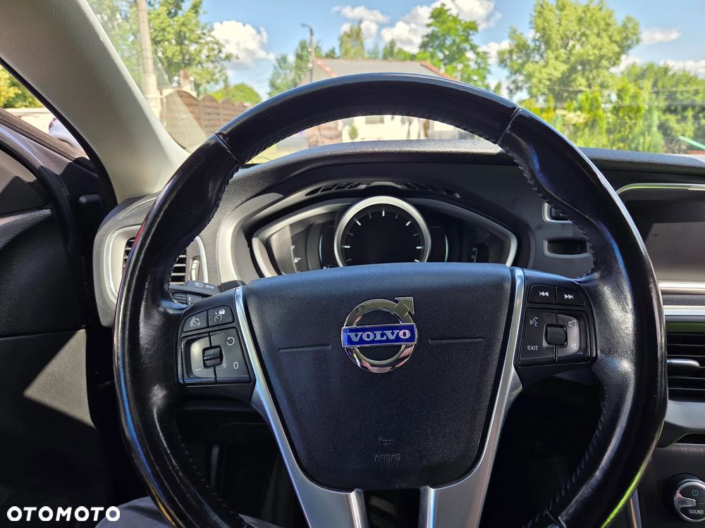 Volvo V40 D2 Momentum - 11