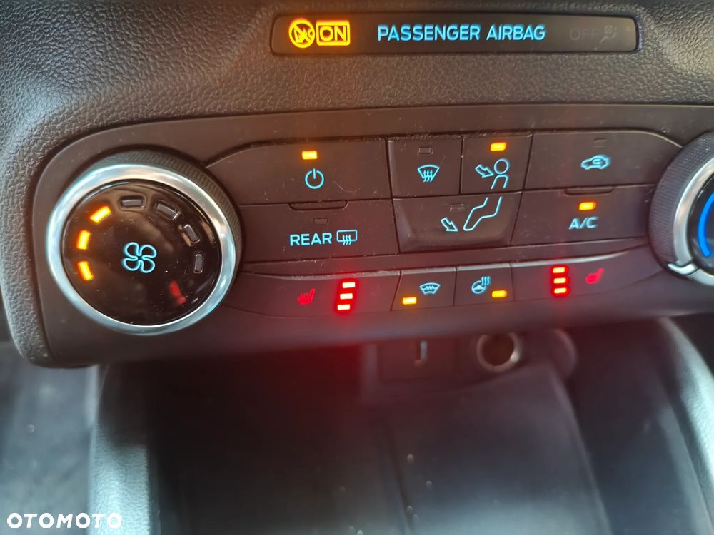 Ford Focus ver-1-5-ecoblue-trend - 14