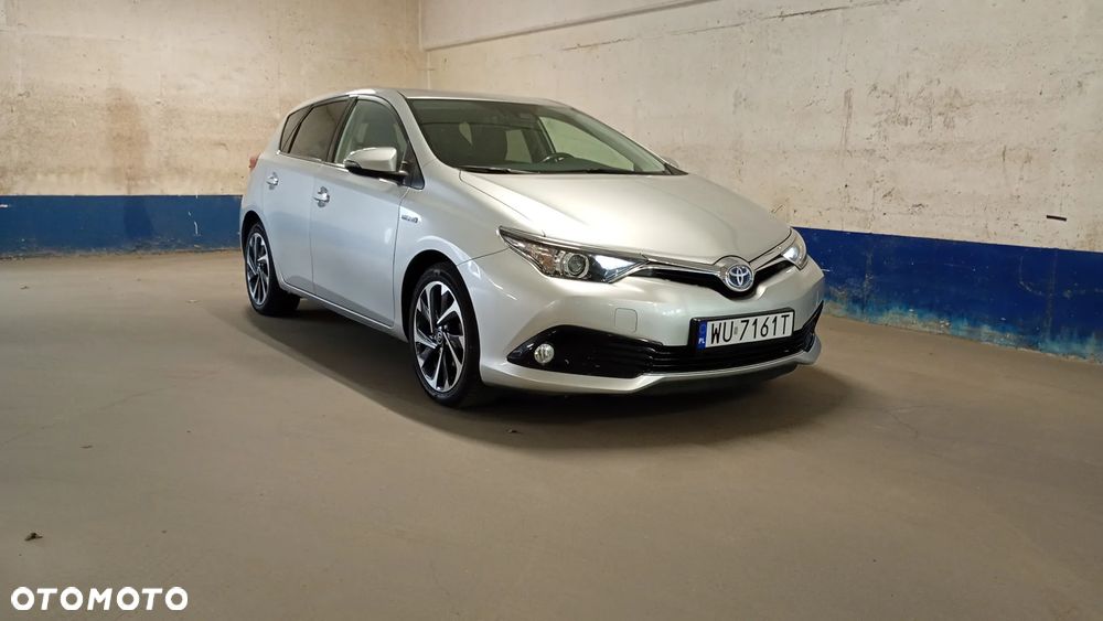 Toyota Auris 1.8 HSD Luna - 11