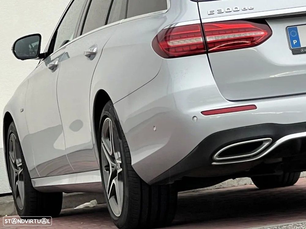 Mercedes-Benz E 300 de AMG Line - 33