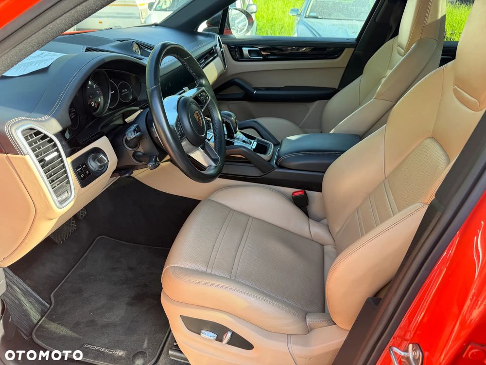 Porsche Cayenne - 9
