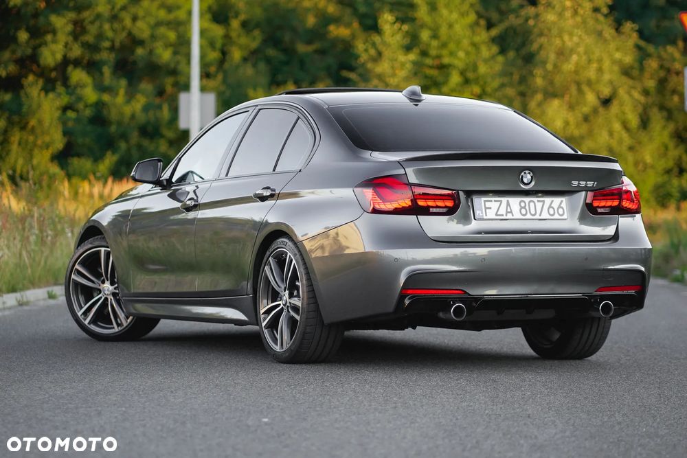 BMW Seria 3 335i Sport-Aut Sport Line - 8