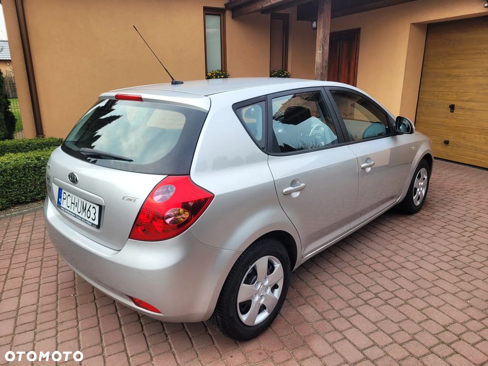 Kia Ceed 1.6 CVVT EX - 6