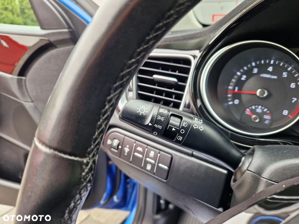 Kia XCeed 1.4 T-GDI OPF VISION - 36