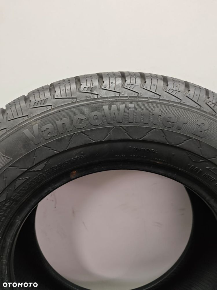 Opona 215 70 15C Continental VancoWinter 2 - 6