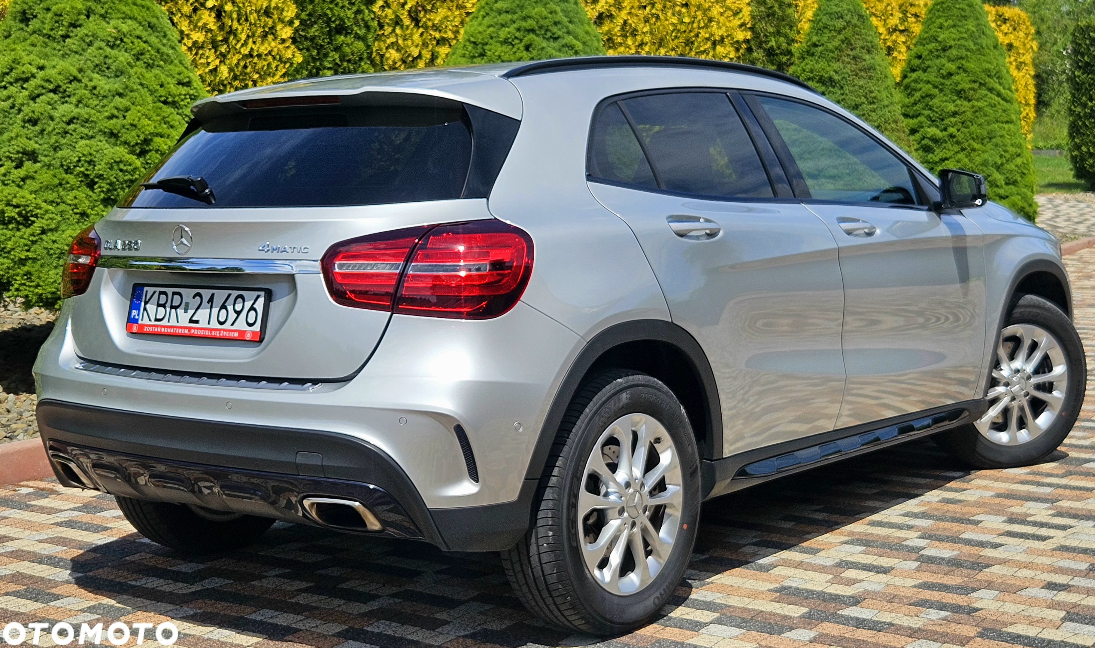 Mercedes-Benz GLA 250 4-Matic - 4