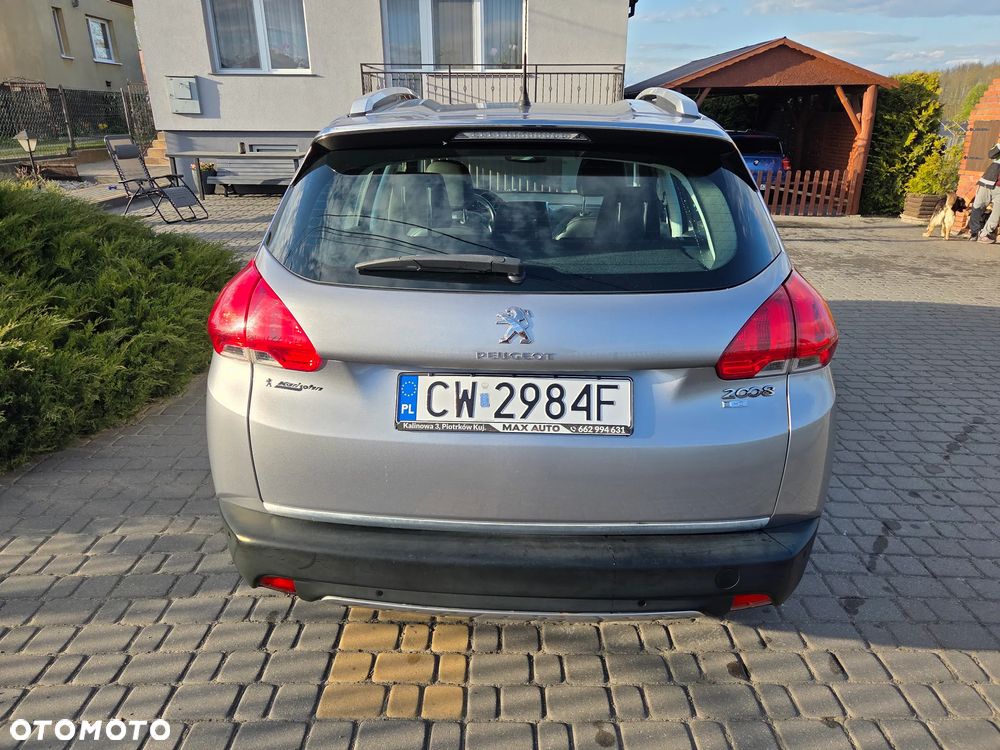 Peugeot 2008 1.6 e-HDi Allure S&S - 6