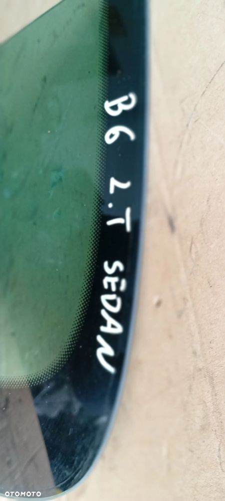 Szyba drzwi lewy tył tylna lewa karoseryjna VW Passat B6 Sedan - 5