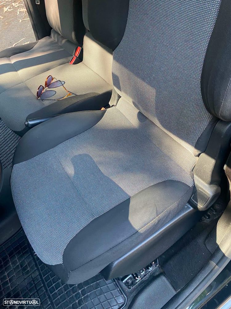Citroën Berlingo 1.6 BlueHDi Feel - 17
