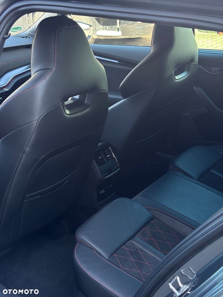 Skoda Octavia 2.0 TSI RS DSG - 13