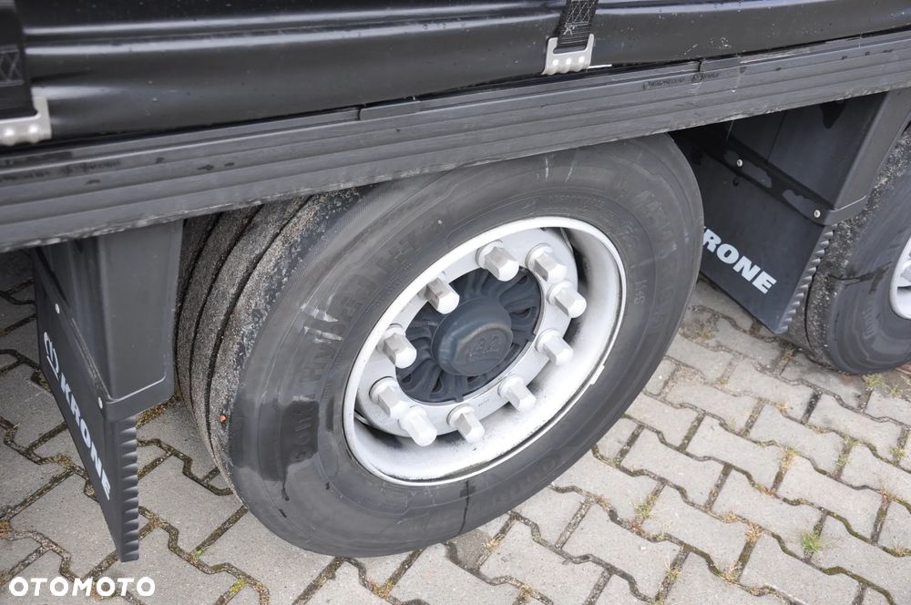 Krone MEGA PODNOSZONA OŚ - 12