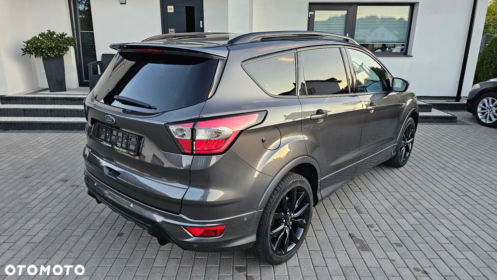 Ford Kuga 1.5 EcoBoost 2x4 ST-Line - 5