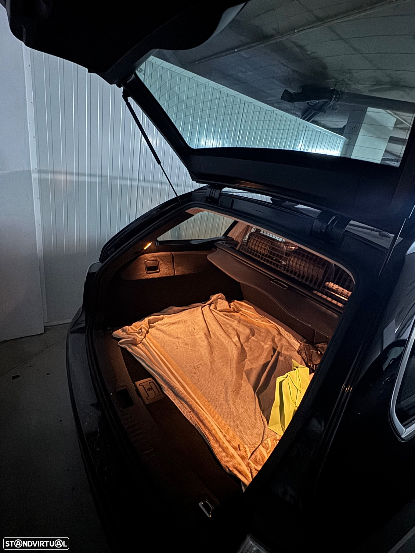 BMW 520 dA Touring Executive - 17
