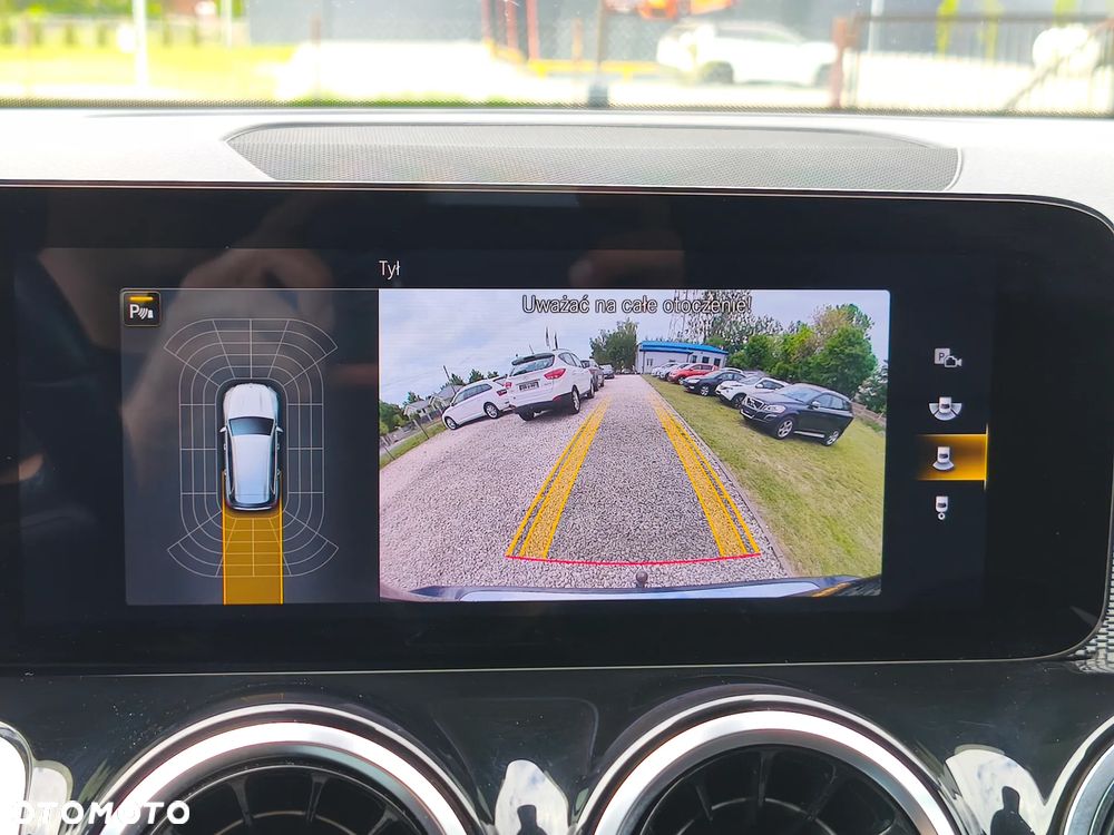 Mercedes-Benz GLB - 6