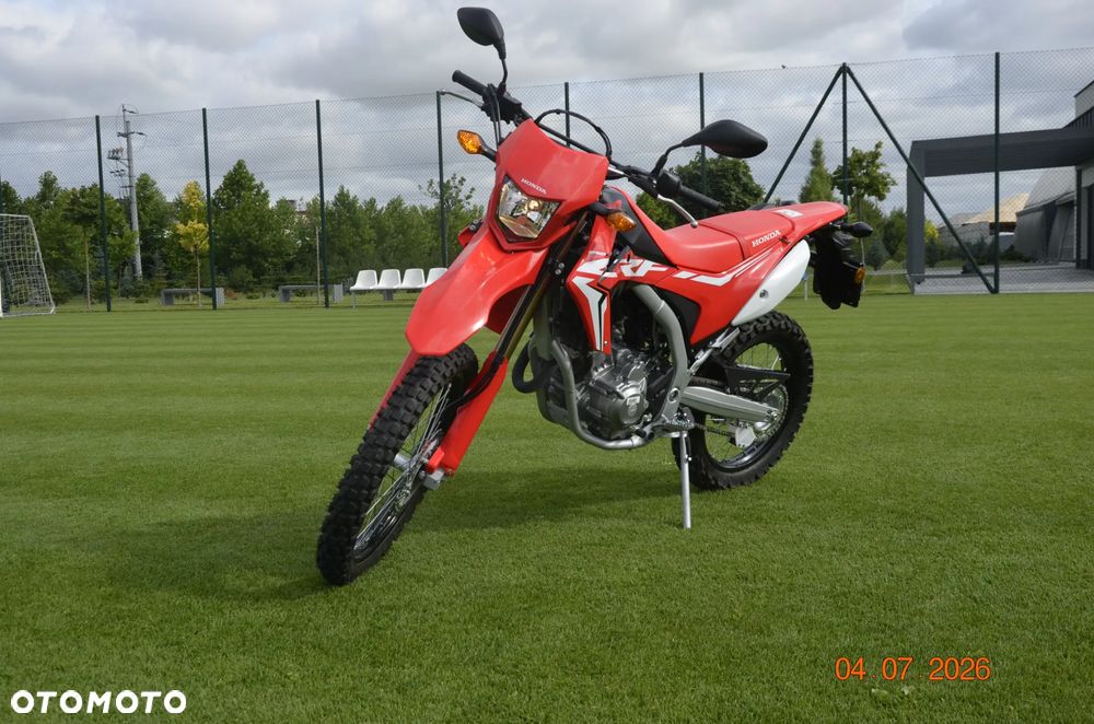 Honda CRF - 9